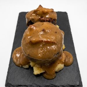 Cua de bou amb vermut negre i foie